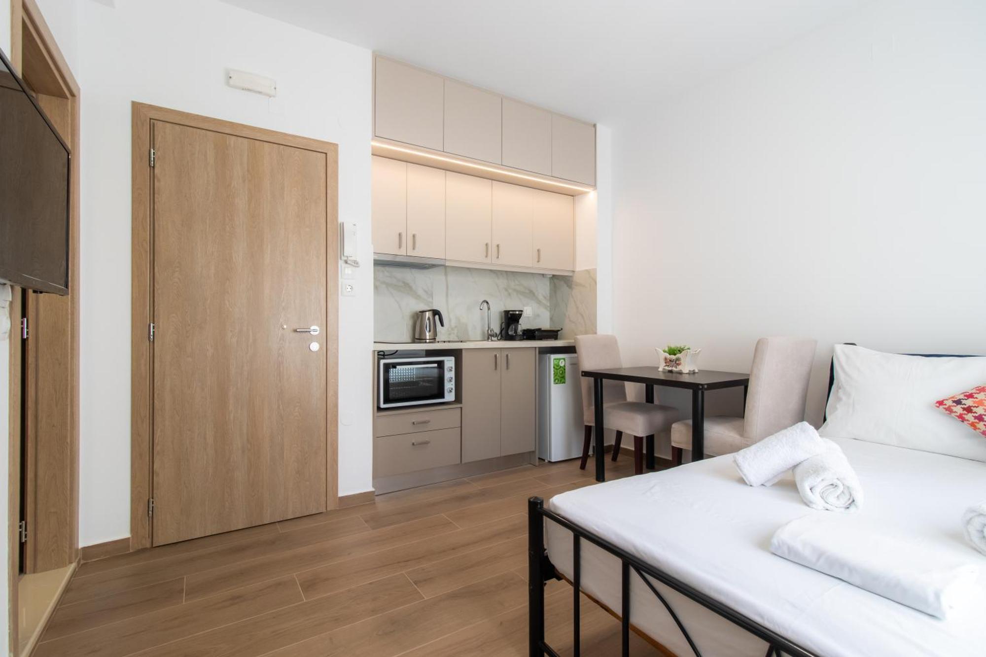 Central Park Urban Studios Ираклион Экстерьер фото